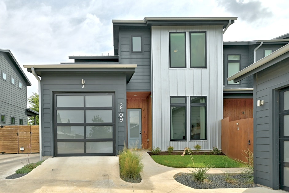 2109 Greenwood AvenueA, Austin, TX 78723, Presented by Laurel Seymour